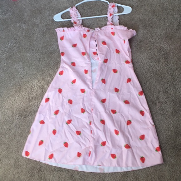 NWOT SHEIN STRAWBERRY LACE UP DRESS- READ DESC - Picture 5 of 7